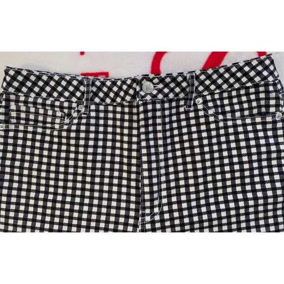 SOLD Forever 21 NWOT Gingham High Rise Shorts - Picture 4 of 7